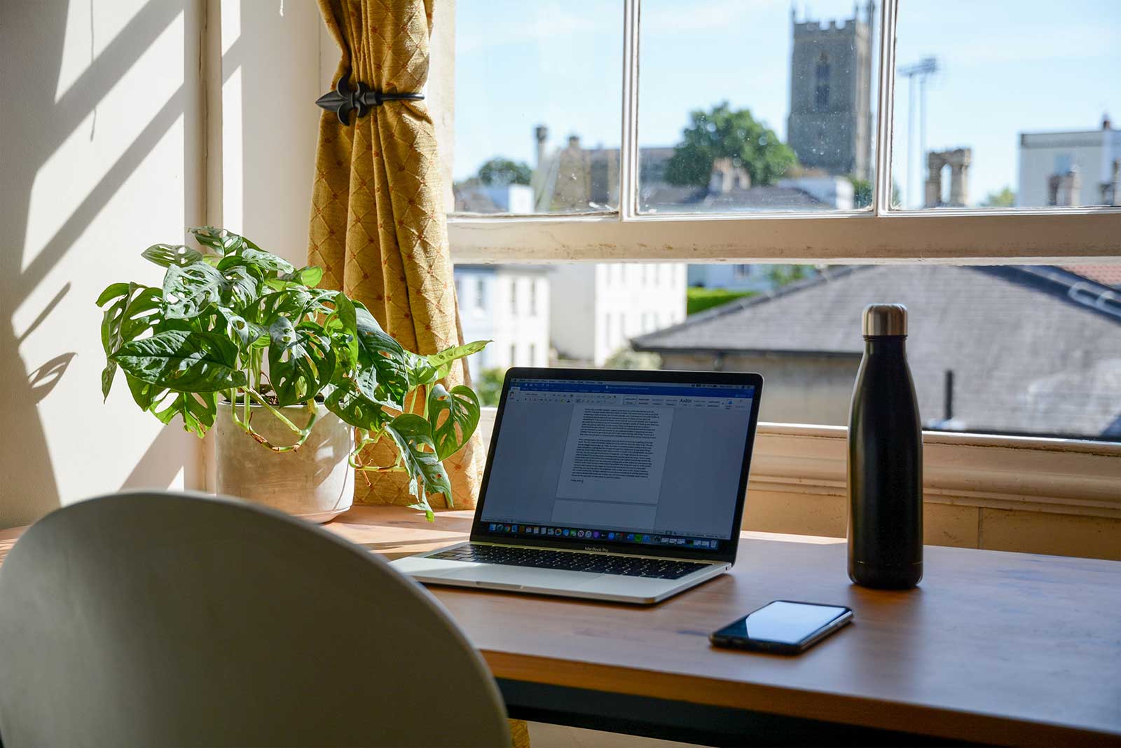 10 Ways To Create a Healthy WFH Routine