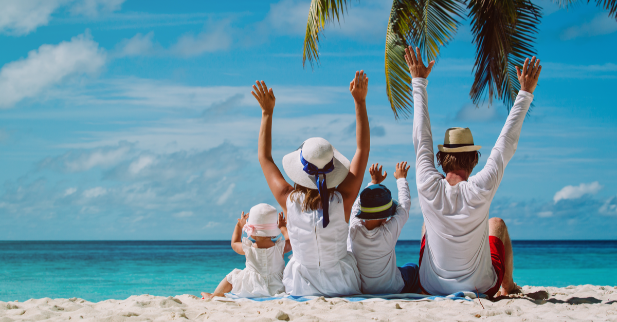10 Budgeting Tips for Family Vacations