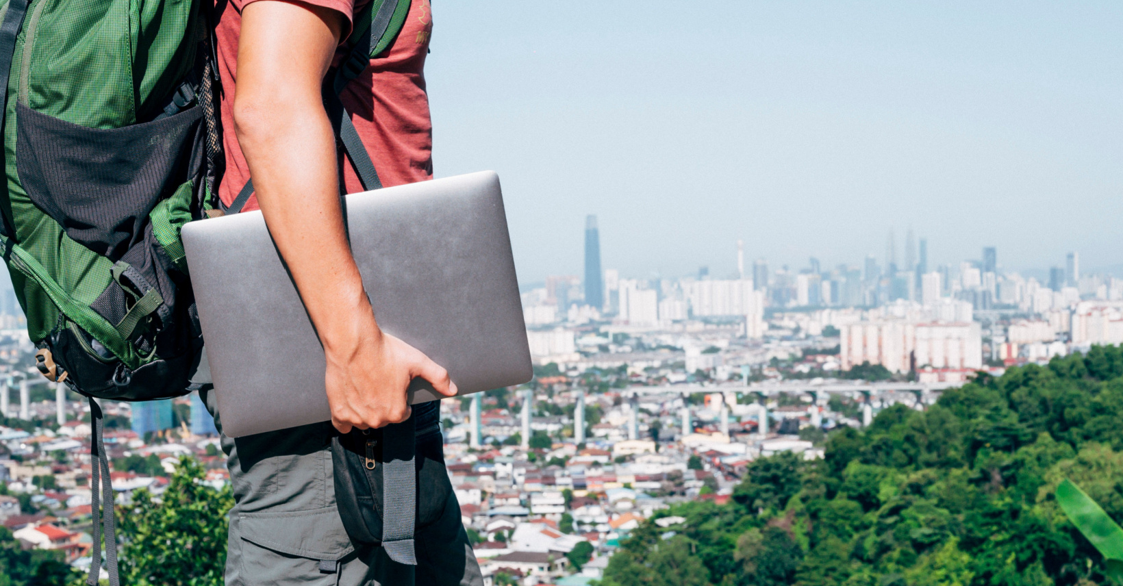 Nomad Life Hacks: Simple Solutions for a More Productive and Fulfilling Remote Work Lifestyle